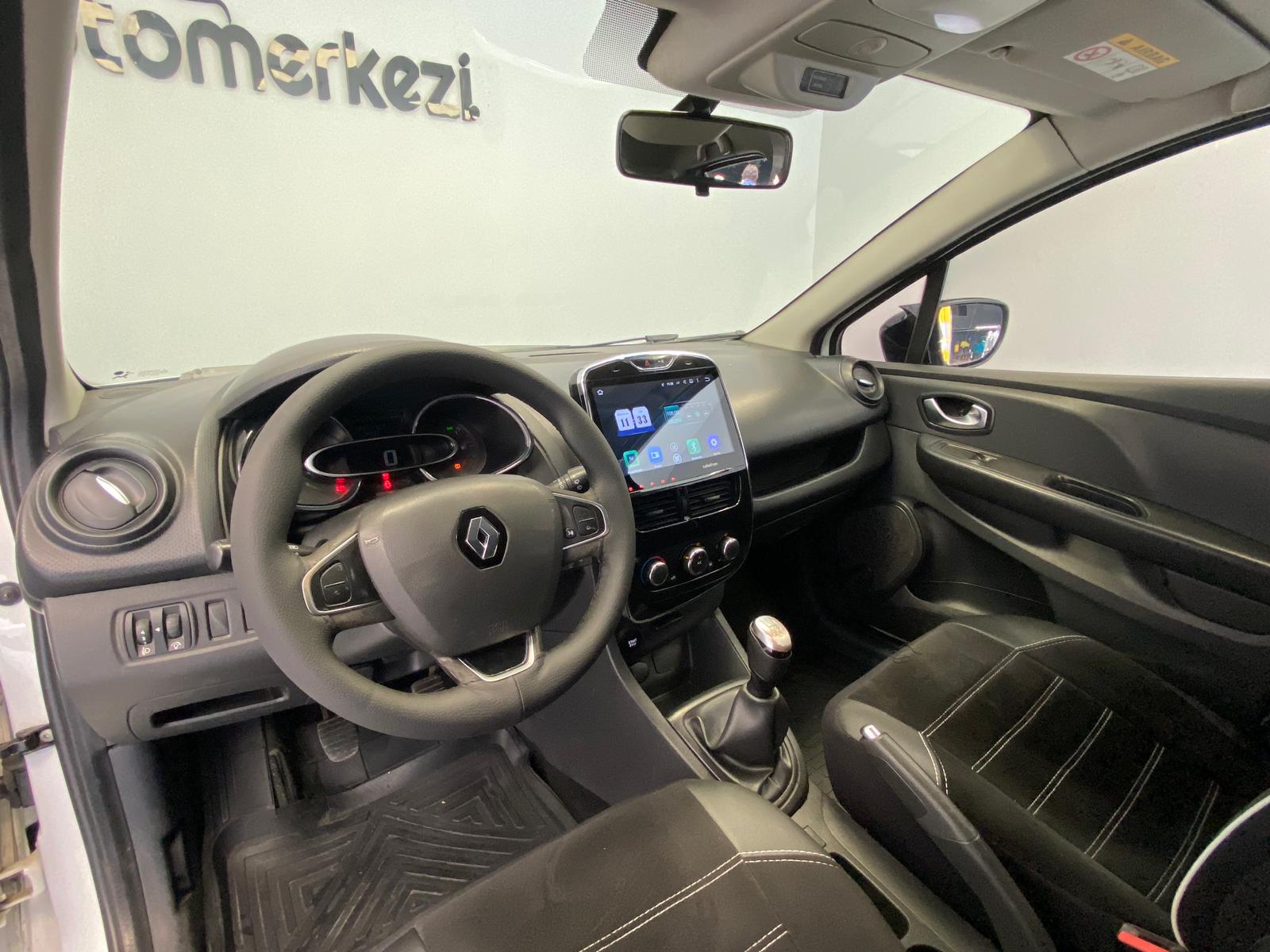 RENAULT CLIO 23